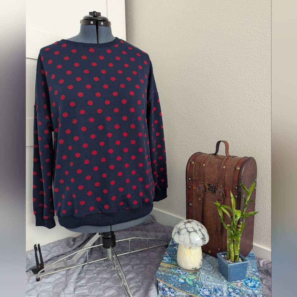 Navy & Red Polkadot Sweatshirt - L